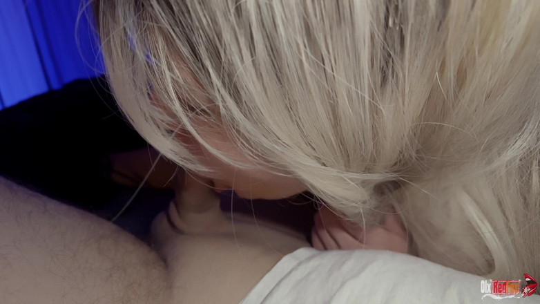 OlxRedFox: 배다른 아들의 침대에 와서 젖은 보지에 자지를 따먹는 계모