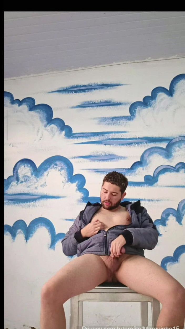 Marcosninfo: Je me suis exhibé dans le salon de la maison...