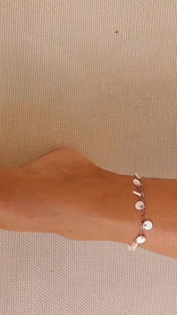 Amatör Blond Fru Njuter Av Footjob