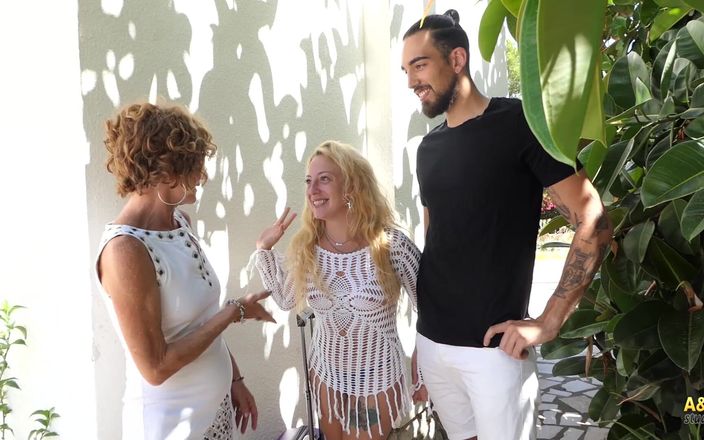 A&M Studios: Venin, Amd Elian, se fait baiser dans la piscine.