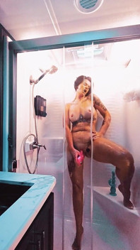 Indigo Rose Gets Solo Shower Time