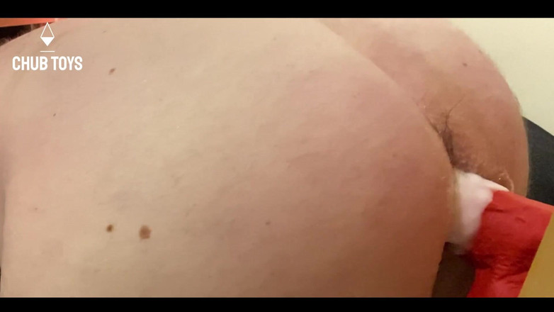 Chub toys: 윤활유와 뚝뚝 떨어지는 내 큰 빨간 딜도