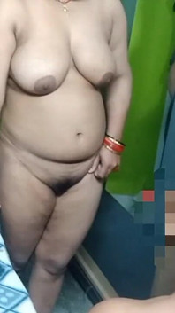 Bhabhi Lover Watch This Full Video.