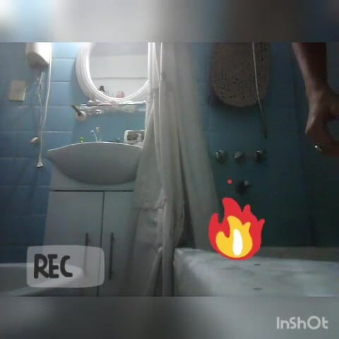 April Sunshine: Work my ass in the bath