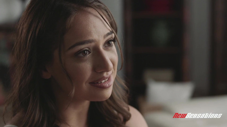 Girl Girl XXX: A spontaneous meeting has an orgasmic ending