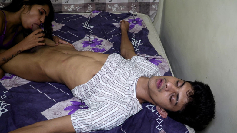 Hot_storys7: Зведена сестра і зведений брат хардкорно трахаються, справжній шпиг