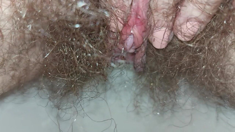 GinnaGg: またたくさん小便しちゃった