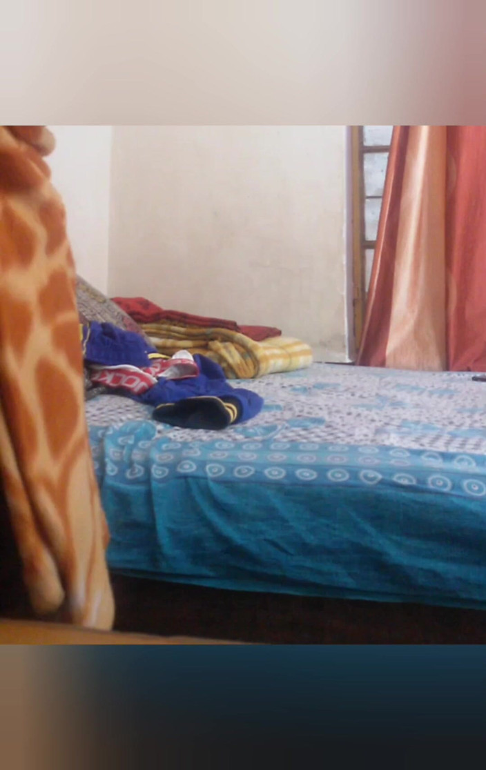 Priyahot77: Priya bhabi mông to khoe video quay