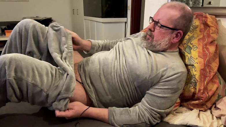 Qualzucht: Yeni, sarılacak pijamalar, mega orgazm!