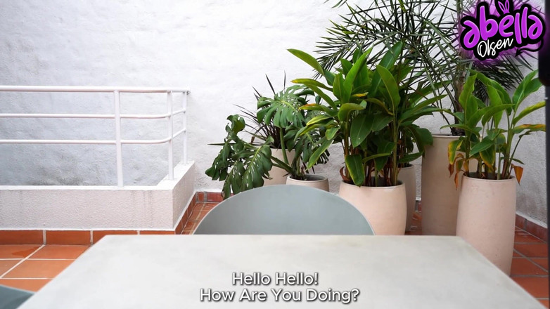 Abella olsen1: Je Baise Un Fan Et Le Laisse Me Doucher De...