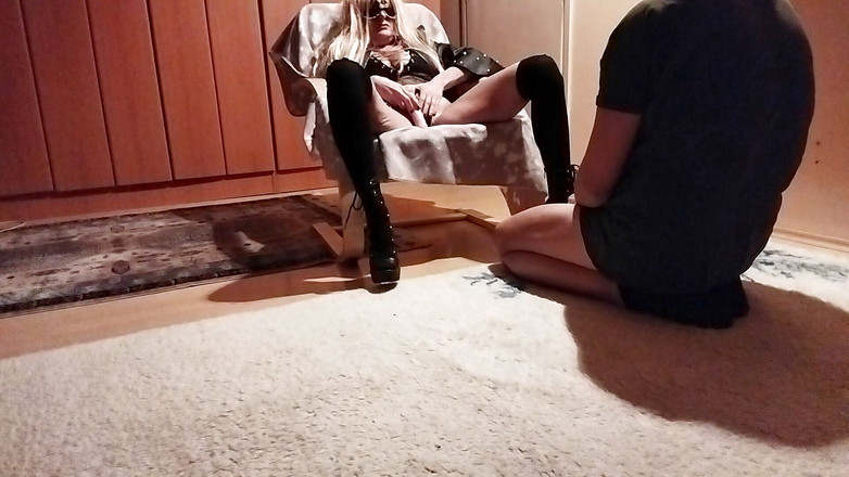 Merry Cockings: Un uomo obbediente