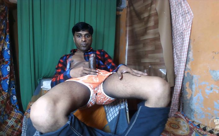 Indian desi boy: Piss Fun- Pee Swallowing Boy Porn - L Piss on Face