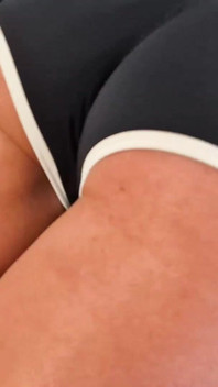 "booty Building" Right in Your Face!