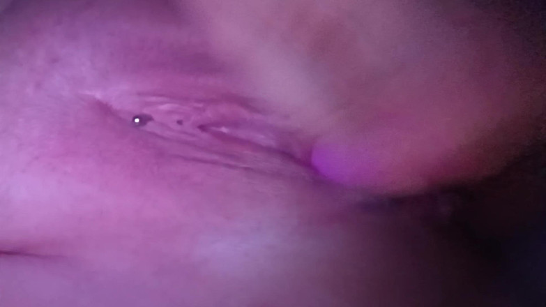 Green Eyes: Joacă pentru a avea orgasm