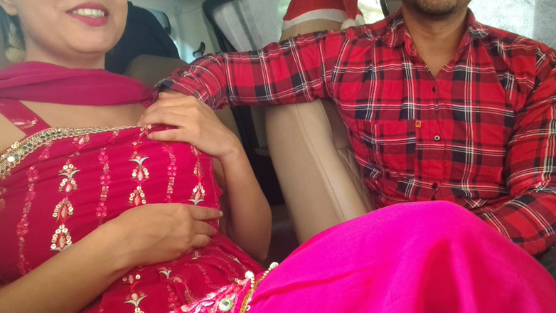 Hornycouple149: 伟大的圣诞礼物一个丰富的黑色鸡巴给saara朋友与 benifits