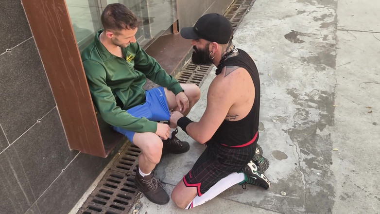 The Bearded Master: Cái lỗ khít khao của chàng trai đụ mạnh bạo