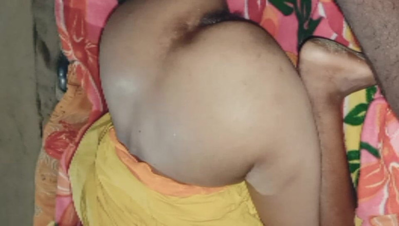 Treblsex: 기름을 바르고 후장 따먹기