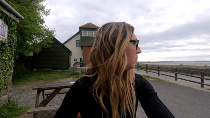 The Midnight Minx: Stroll down the Quay