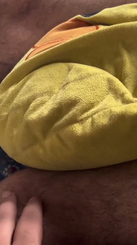 Prima dată cu colega de cameră heterosexuală cu barbă mare uau