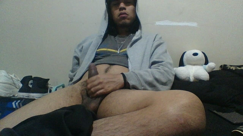 AlexAlejandro13: 끝부분에 우유가 많이 묻어 있어