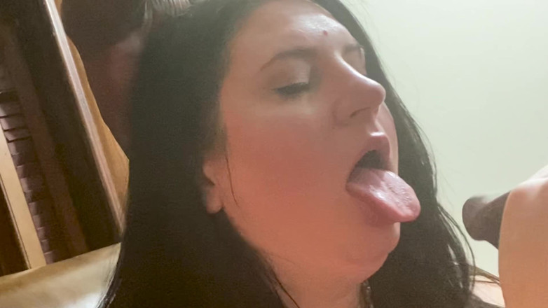 TrotzillaTheGod: I love cumming on my bitch's face