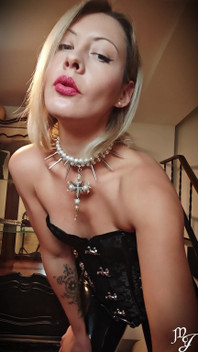 Latex Hintern - Herrin Julia