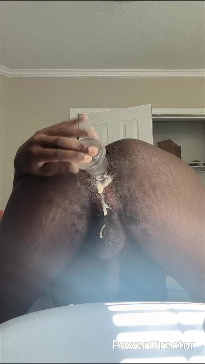 DaBlackFemboy: Creamy Femboy Farting in Doggy