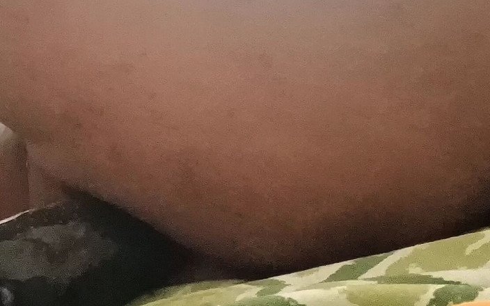 Looking for new things: À la recherche de nouvelles expériences