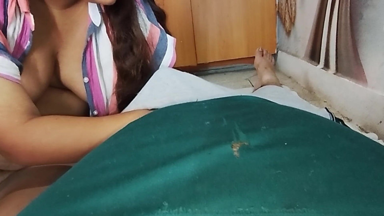 AnnielLo: Desi GF Rubs Cock &amp; Gets Fucked Hard in Private Farmhouse