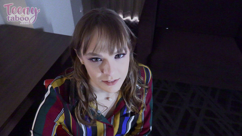 Teenytaboo: 레베카 반가우르드 크림파이 어시스턴트 인터뷰