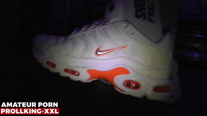 PROLLKING: Böser typ spielt und kommt