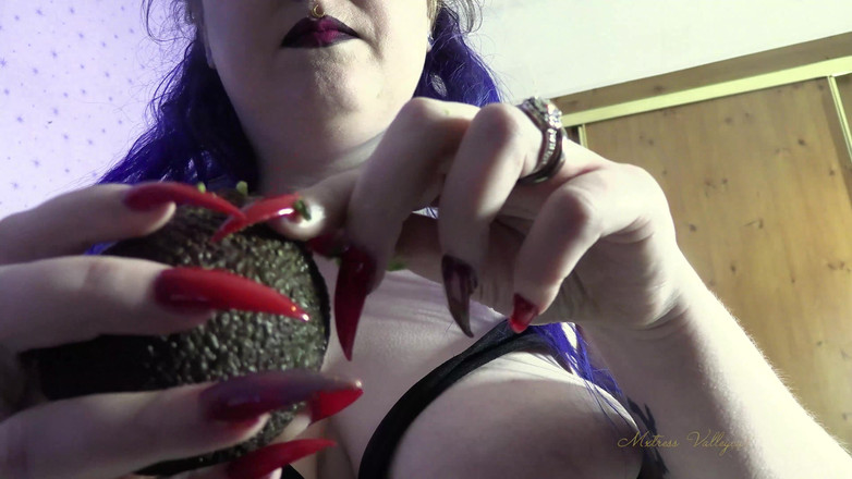 Mxtress Valleycat: L’art des ongles