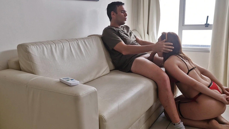 Latinascachondas: Saya mahukan batang awak dalam mulut saya, dan berikan susu...