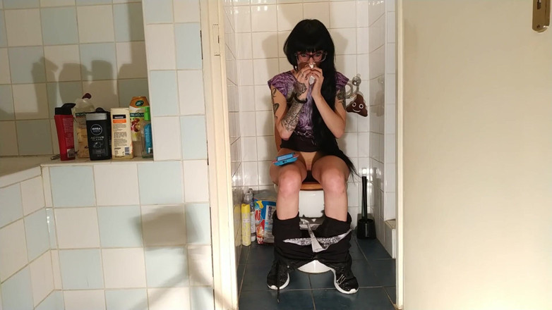 Beth Kinky: Pișat și urs brun