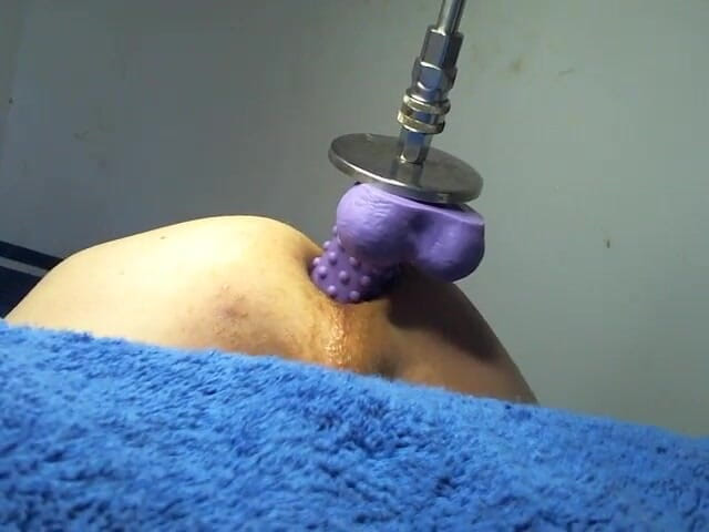 MeandI2: Mesin kongkek dan dildo hedgehog 1