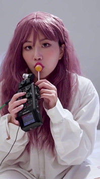 Webcam girl Juijui from Taiwan does some fun asmr shows naked
