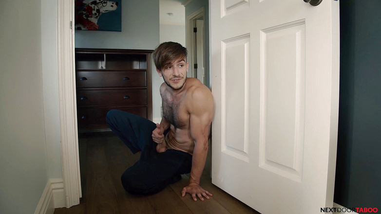 Next Door Studios: Nextdoortaboo - Donte Tombul üvey erkek kardeşini eşcinsel pornosu izlerken yakalıyor