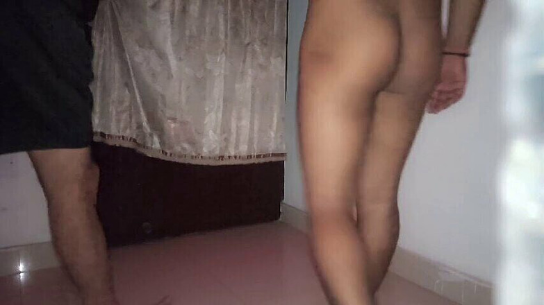 Desi__Panda: Gay India dikongkek tegar