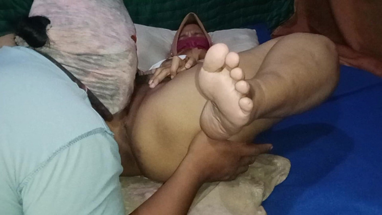 Babang endut: Indonésie moje macecha je kundička žádá o lízání a šukání část 2