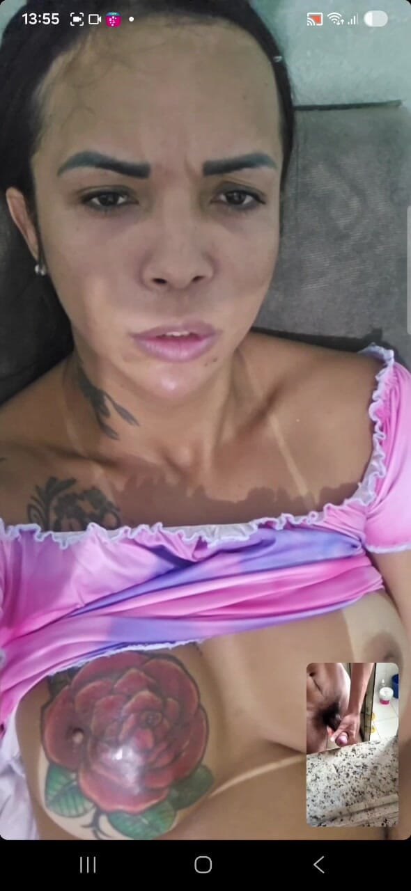 Renata Frazao: Panggilan video