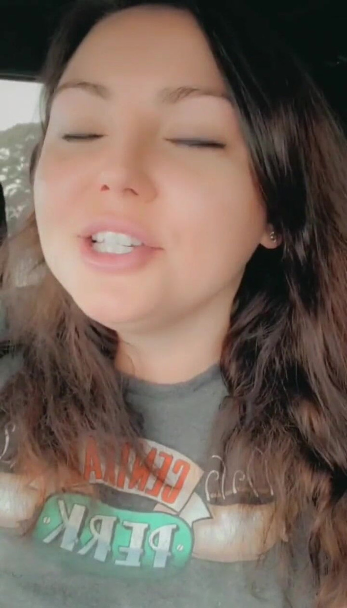 CoyWilder: 해피 화요일 내 연인은 당신이 지금까지 놀라운 주를 보내고 있기를 바랍니다!