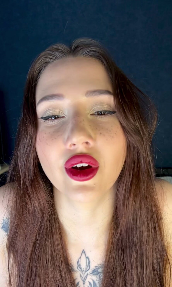 JessLux: Mund-fetisch neckt dich mit meinem mund