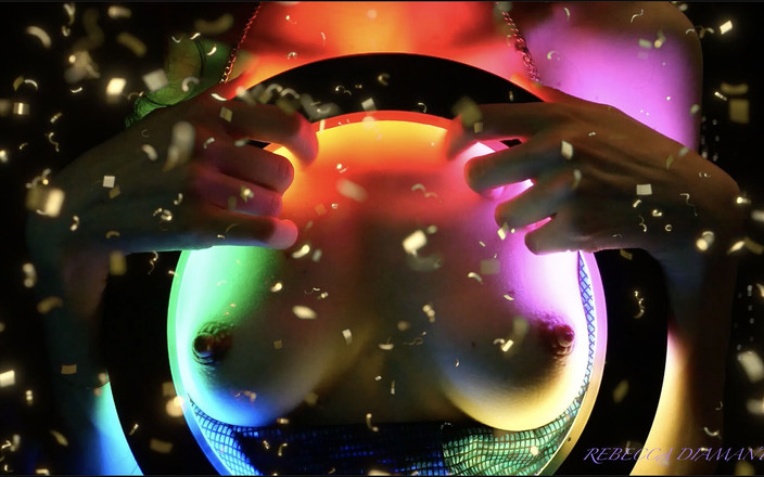 Rebecca Diamante: Göğüslerim ve b-tarafı ita'm giderek büyüliyor