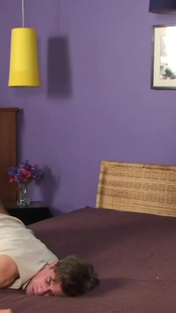 Mezirasová twinks ošukaná do zadku