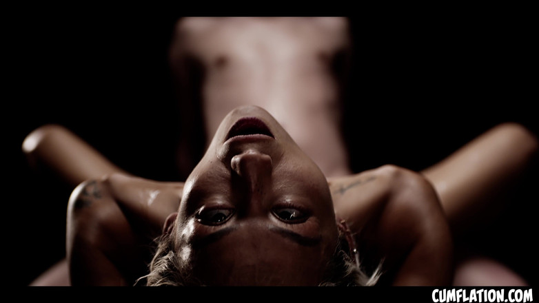 Cumflation: Sborrata emiri momota