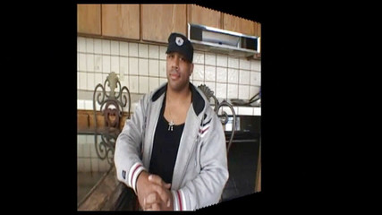 Gay X: Me encanta correrme solo - escena 01