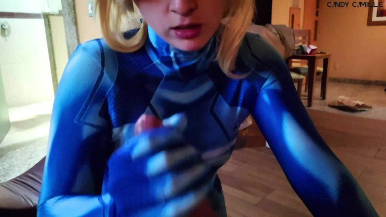 Candy Camille: サムスが本物のフェラチオをする
