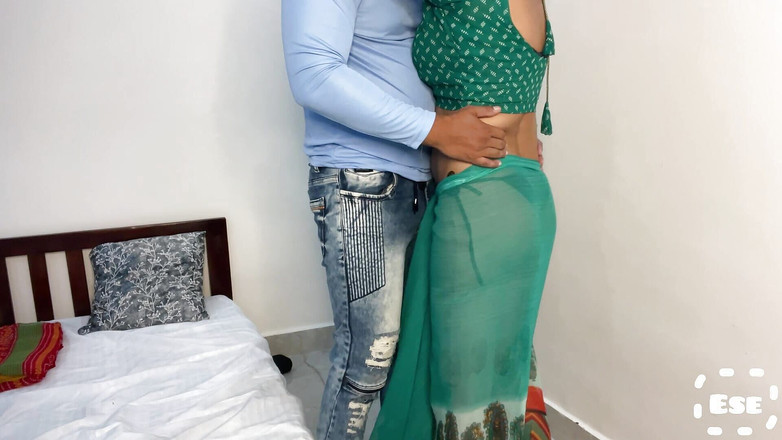 Sammy Sins: Chachi đụ và xuất tinh bên trong âm hộ của cô ấy