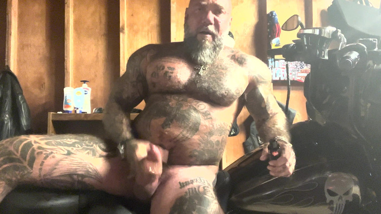 MasculineJason - Jason Collins: मेरी Harley पर मरोड़ना