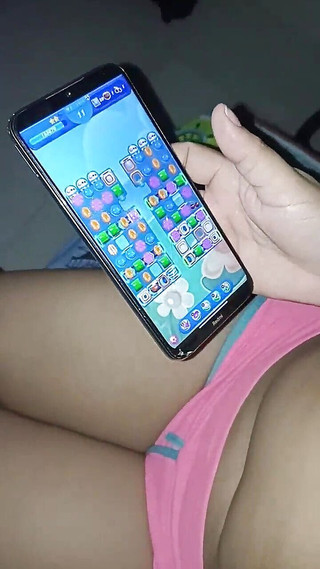 Pikaa6: Heiße teen amateur-brünette will großen schwanz lutschen und ich suche...